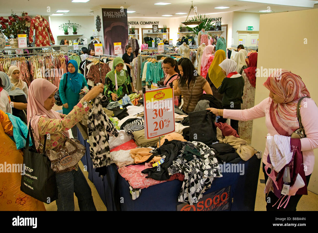 Malaysian shoe designer High Resolution Stock Photography and Images