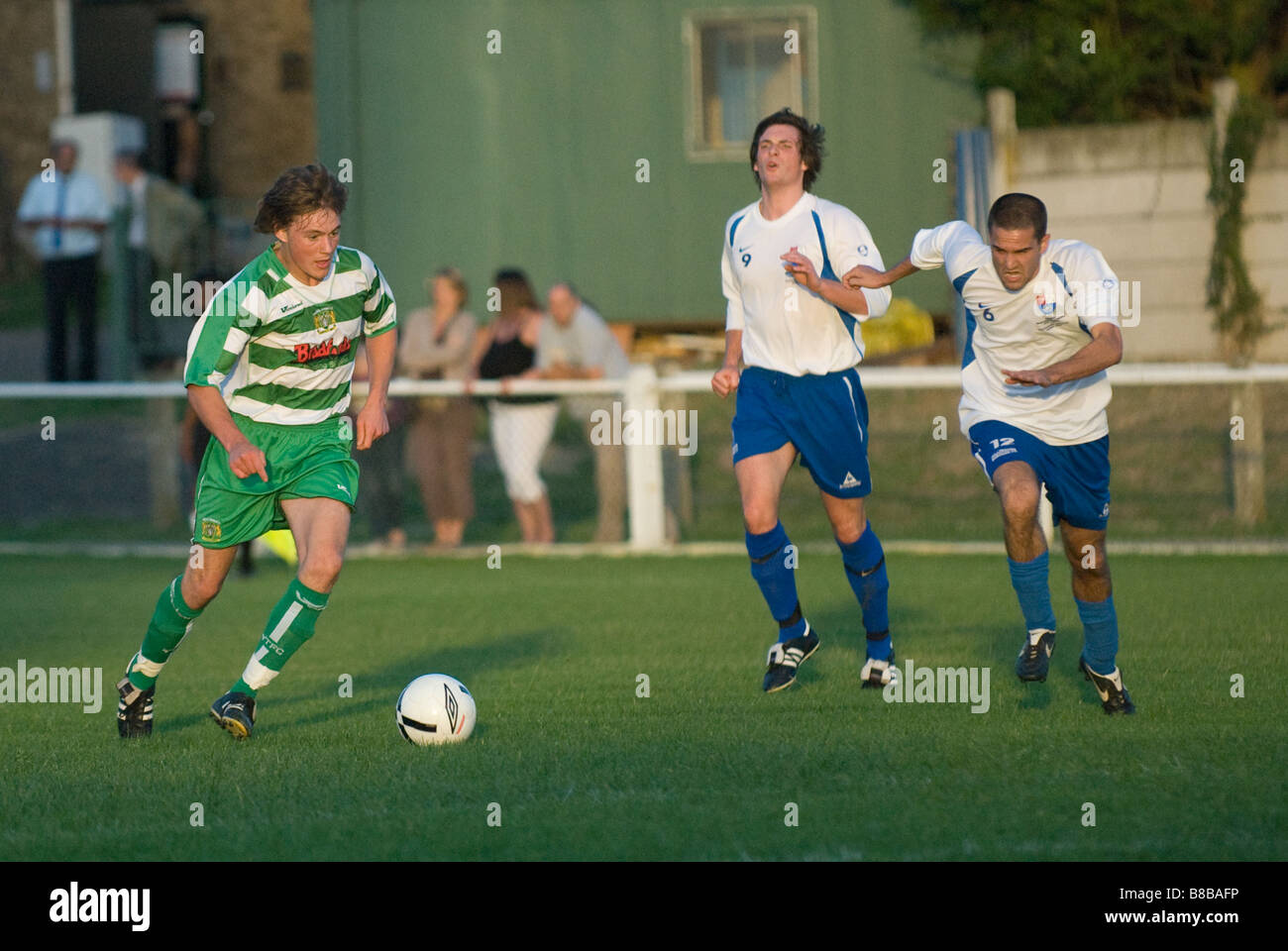 Treff Football Mens football match hi-res stock photography and images - Alamy
