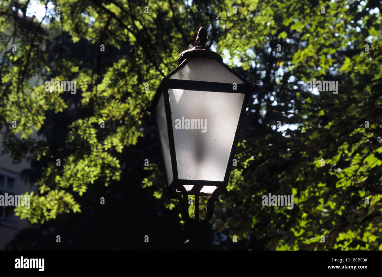 Gas lantern street lamp hi-res stock photography and images - Alamy