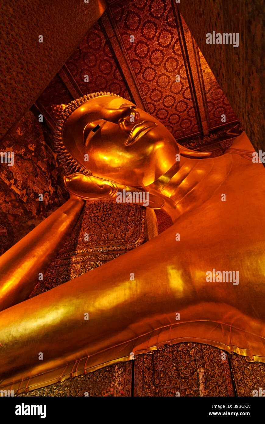 Reclining golden buddha statue in Wat Pho temple Phra Nakorn district ...