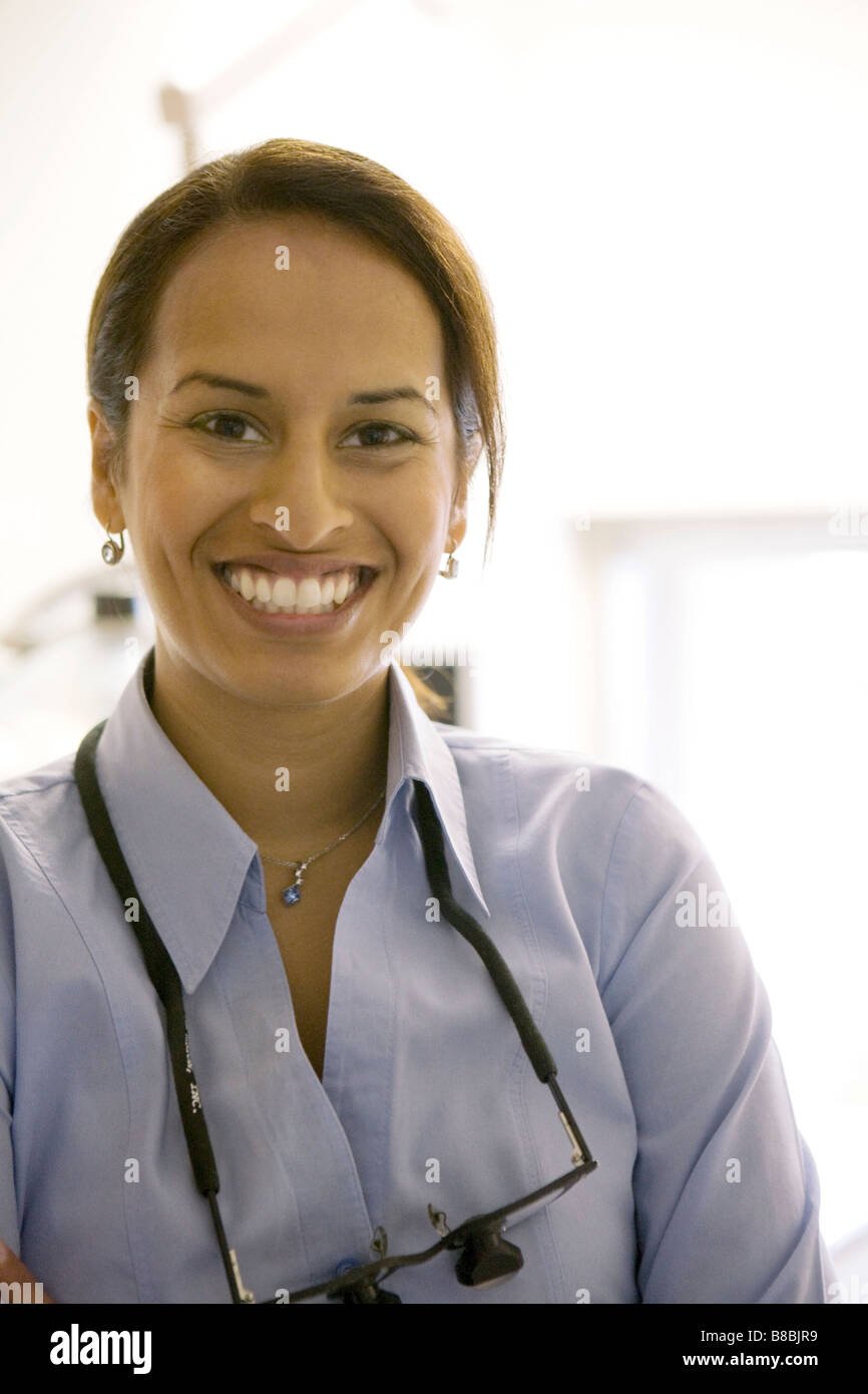 Indian Dentist High Resolution Stock Photography and Images Alamy