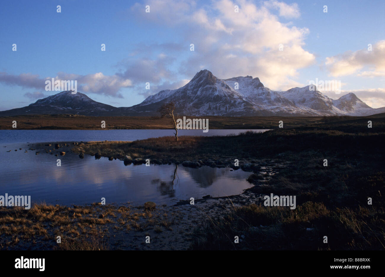 BEN LOYAL A CORBETT AT 764 METRES WITH A DUSTING OF SNOW NEAR TONGUE SUTHERLAND Stock Photo