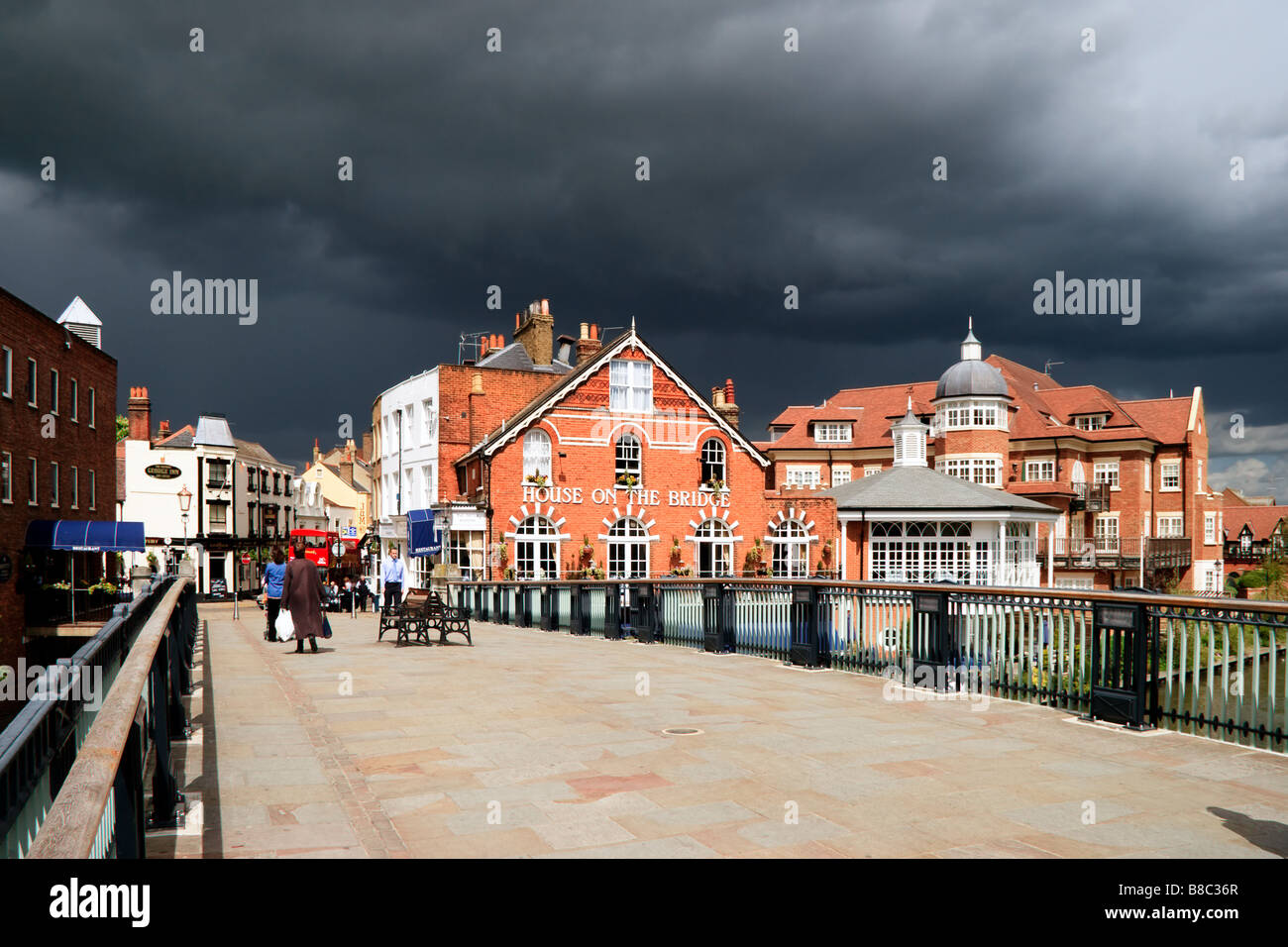 House On The Bridge public house at Windsor with approaching storm Stock Photo