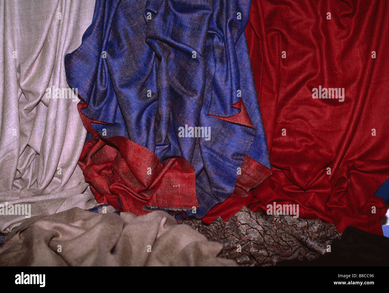 shahtoosh shawl cost
