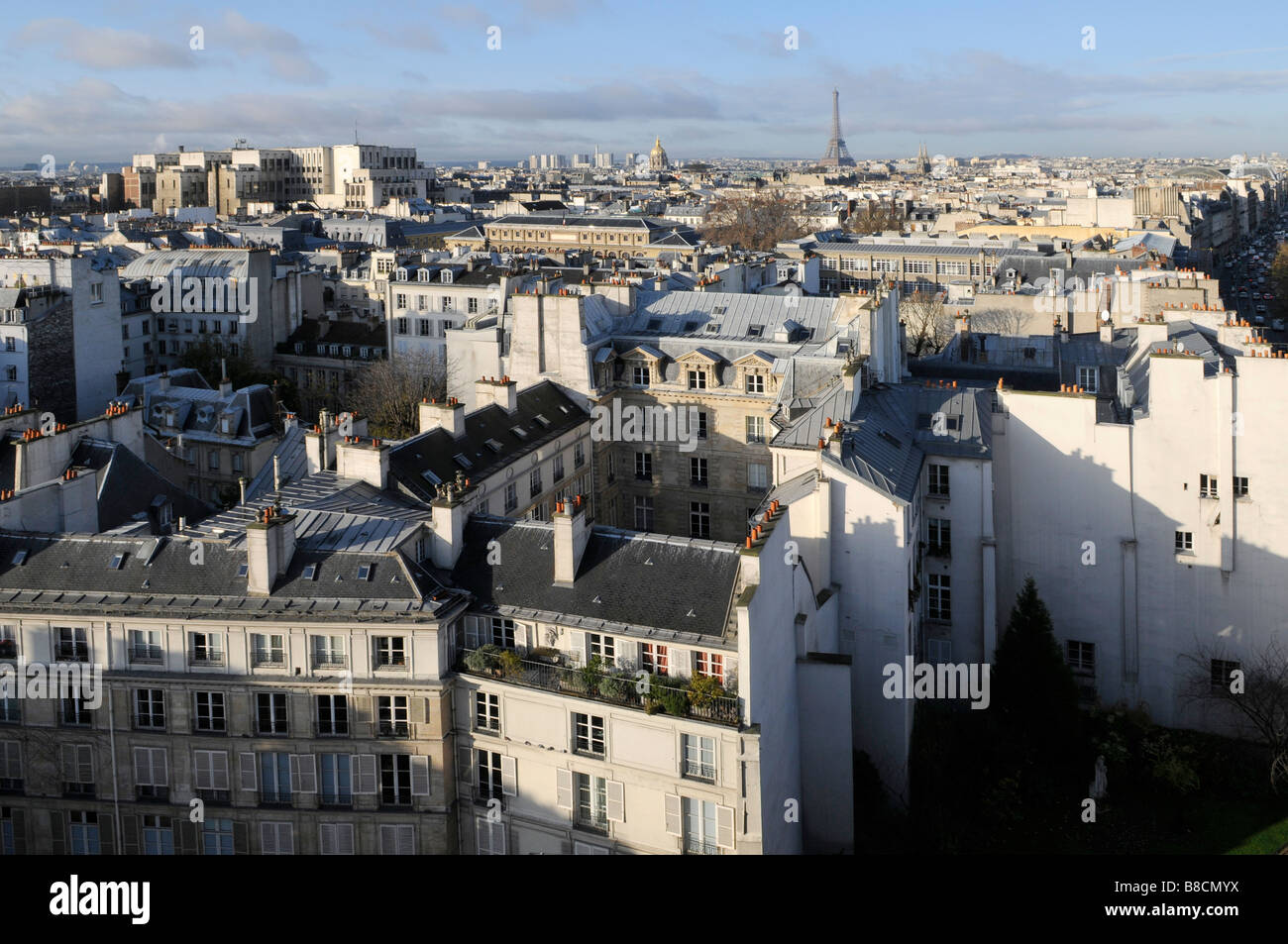 les Beaux Arts toits de Paris France Stock Photo