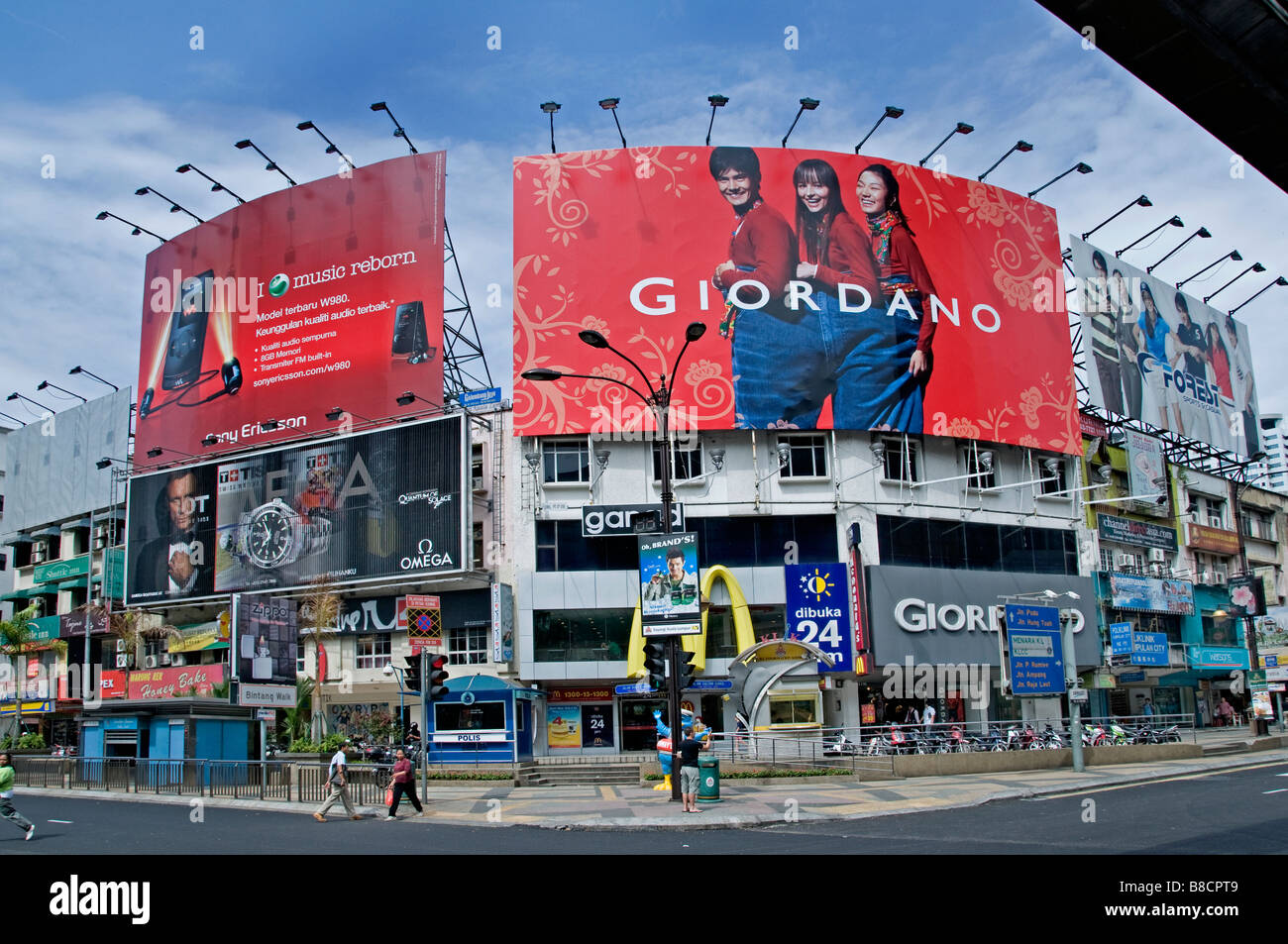 Jalan Bukit Bintang Road Plaza Bintang Walk Giordano Sign Kuala Lumpur Malaysia Stock Photo