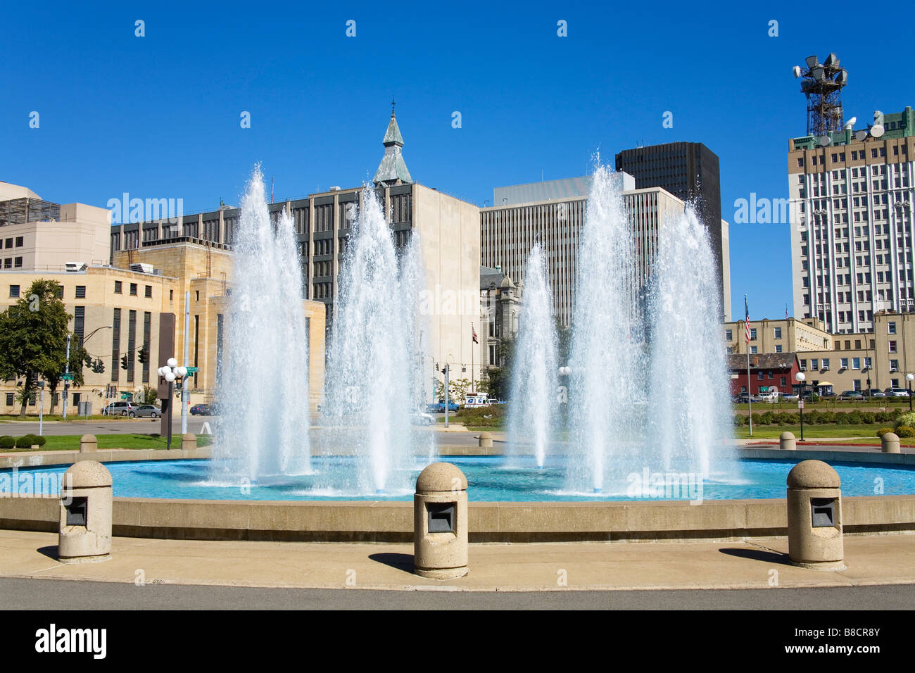 Adam's Mark Hotel Fountain, Buffalo City, New York State, USA Photo - Alamy