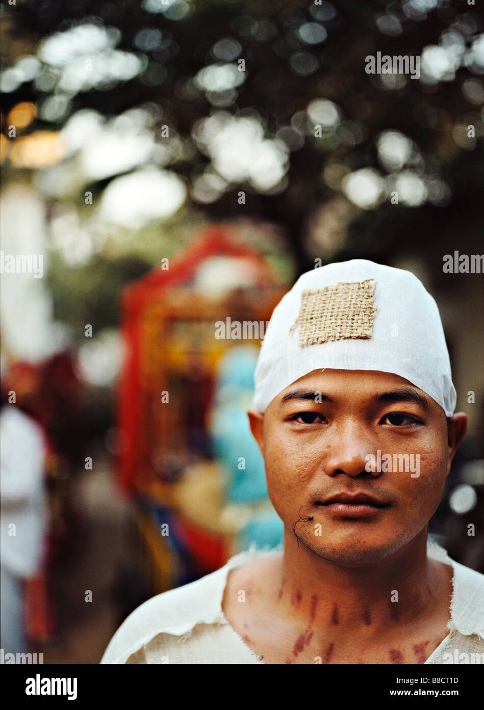 Mourner at funeral hires stock photography and images Alamy