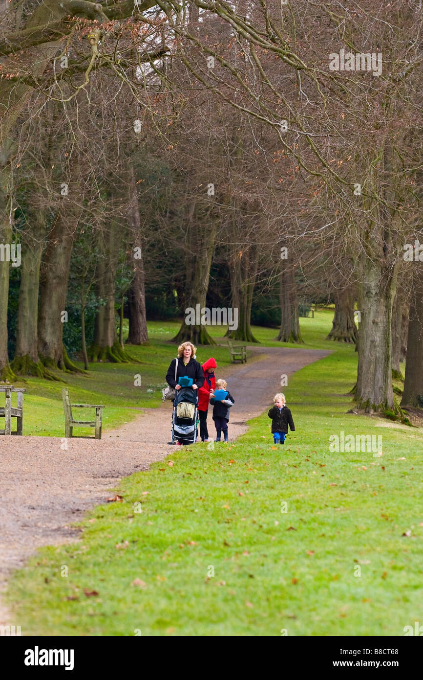 Family walking outside in park hi-res stock photography and images - Alamy