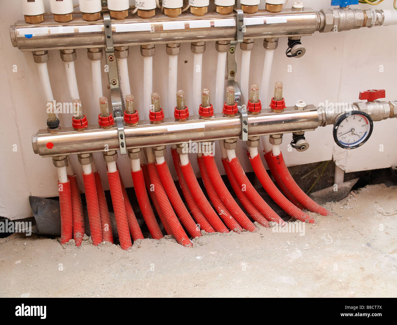 Pipes for underfloor heating Stock Photo Alamy