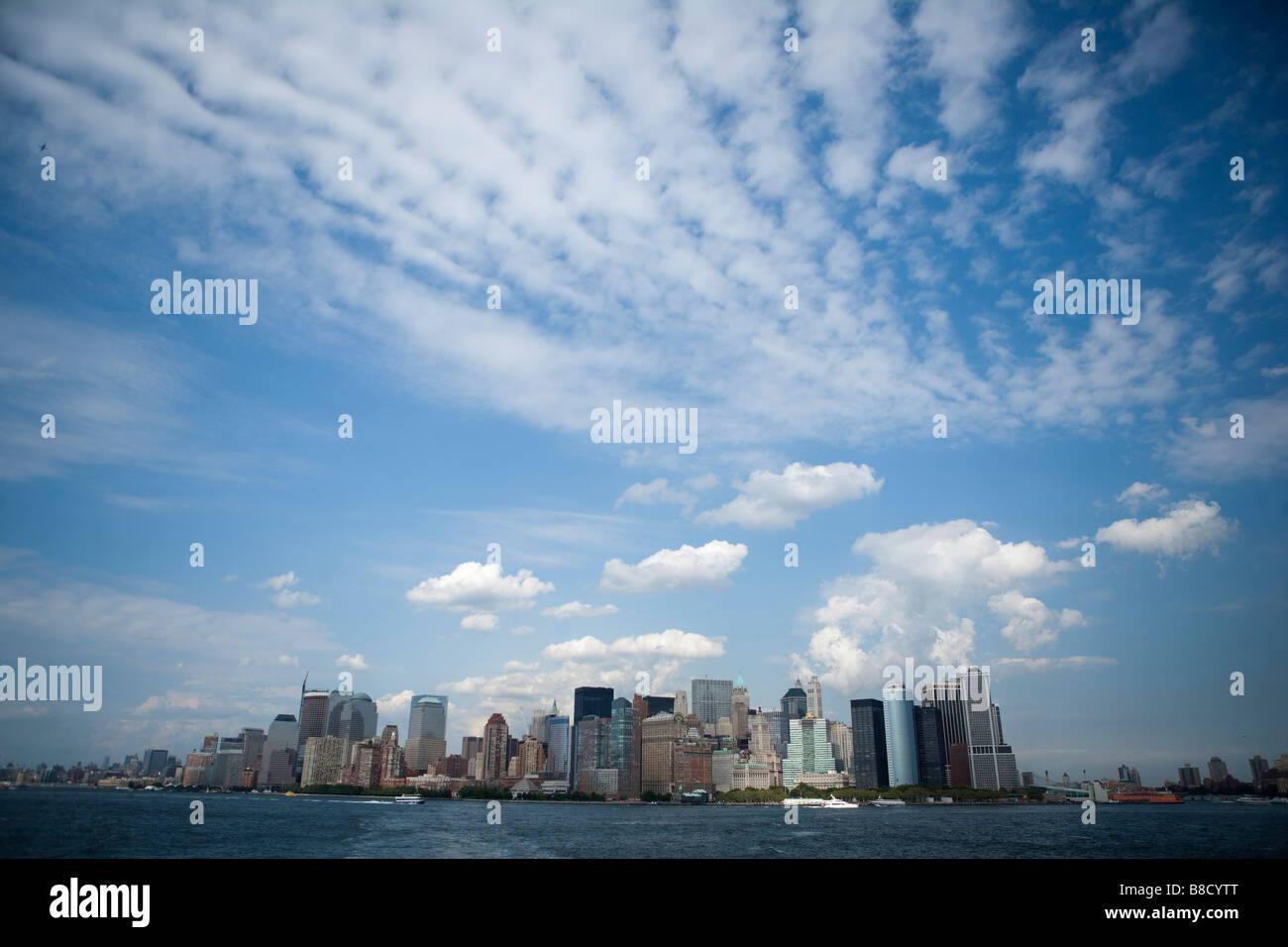 beautiful cloudy sky above new york city Stock Photo - Alamy