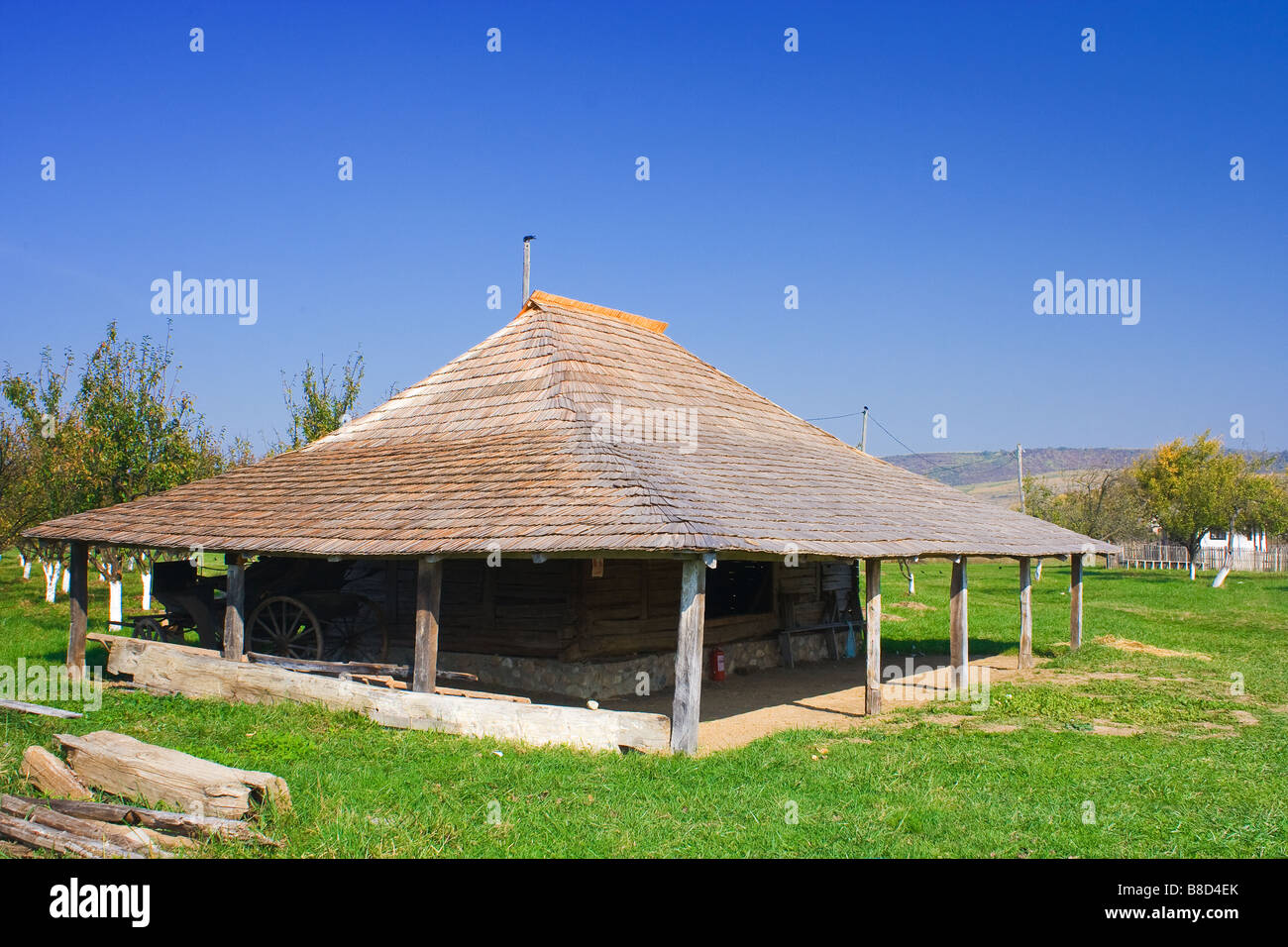 An old barn in the countryside Stock Photo - Alamy