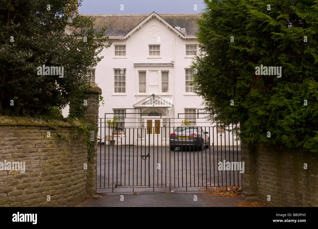 house exterior hires stock photography and images Alamy