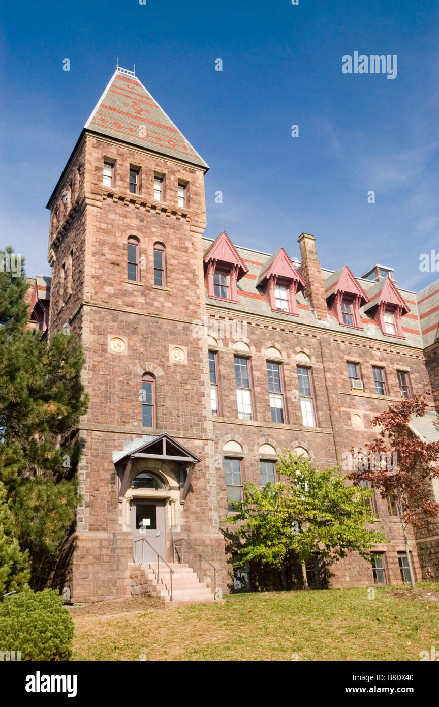 Cornell university building in ithaca hi-res stock photography and ...