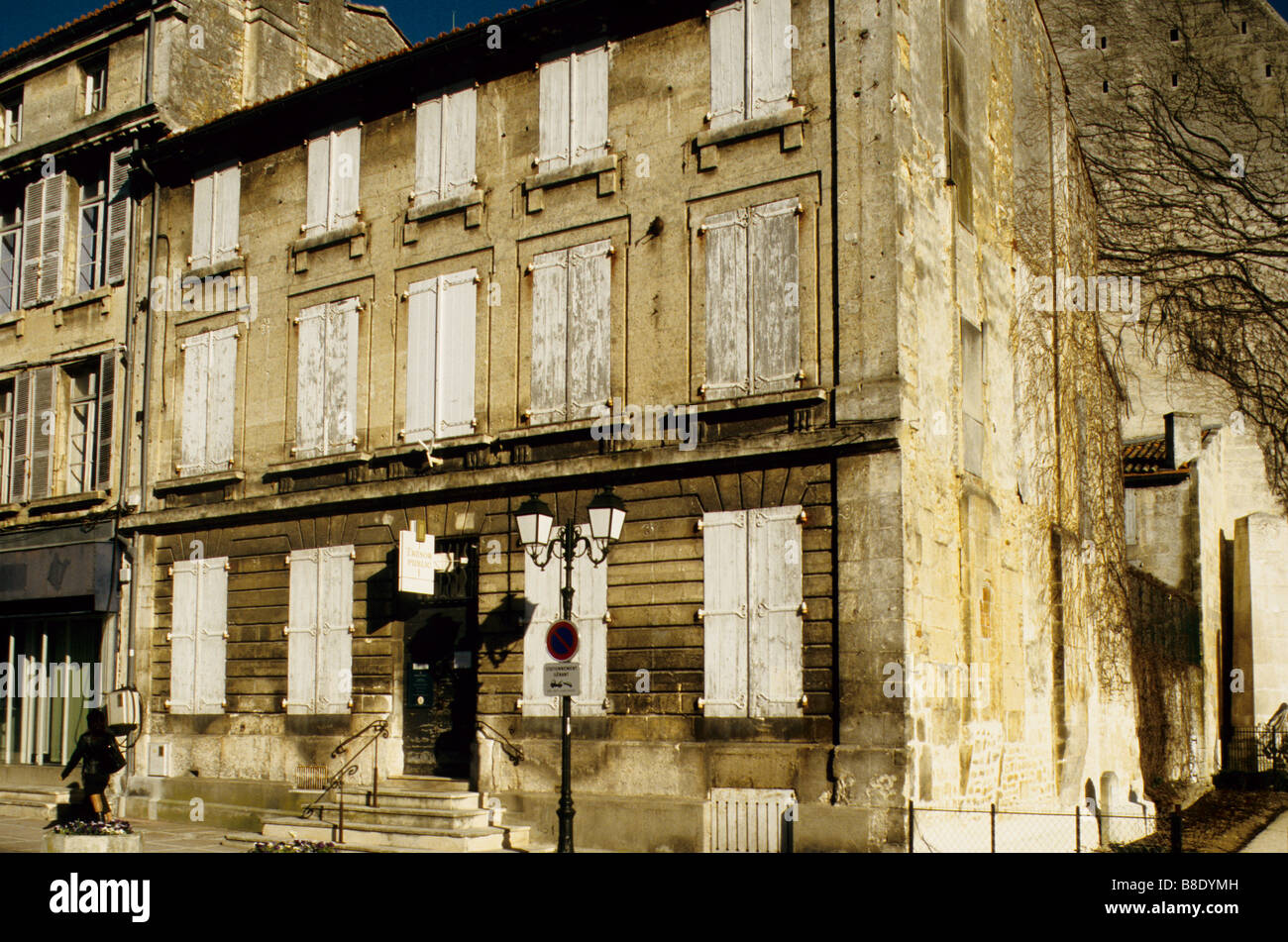 Angouleme, SW France, C18 house in Place Bouillaud, in the centre of the town, now occupied by the Trésorerie  Municipale Stock Photo