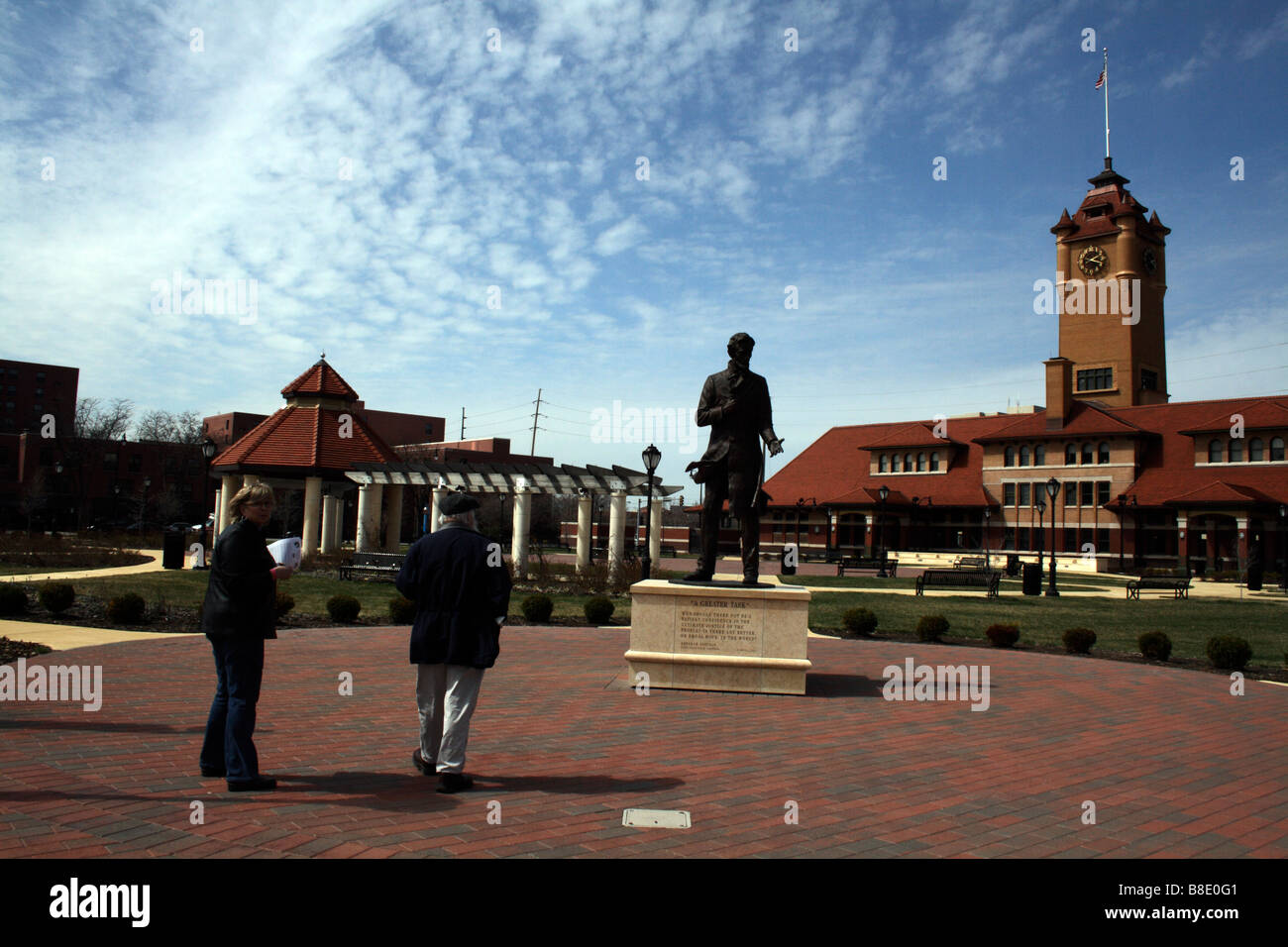 Union square lincoln statue hi-res stock photography and images - Alamy