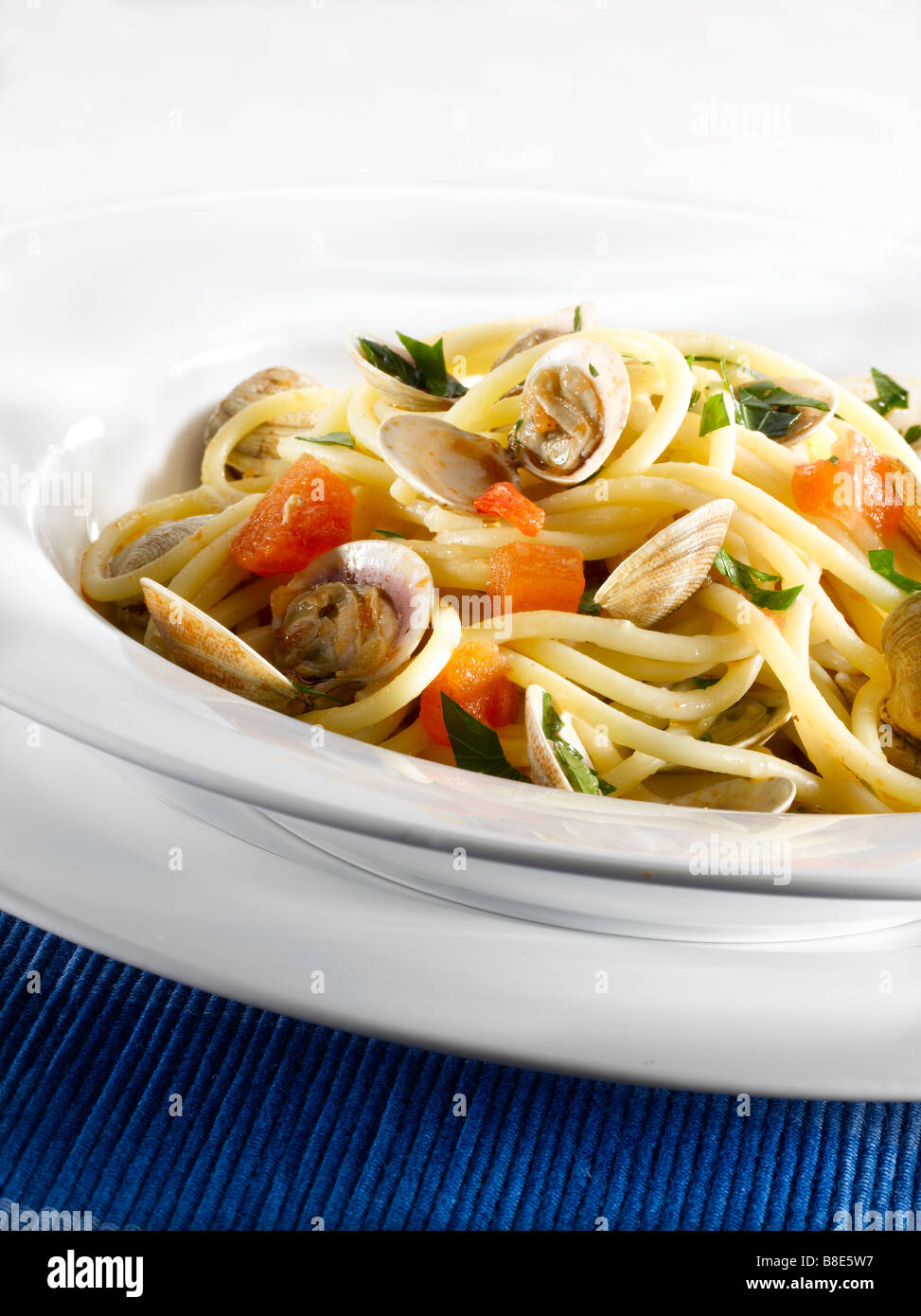 Spaghetti Vongole Clams Stock Photo Alamy