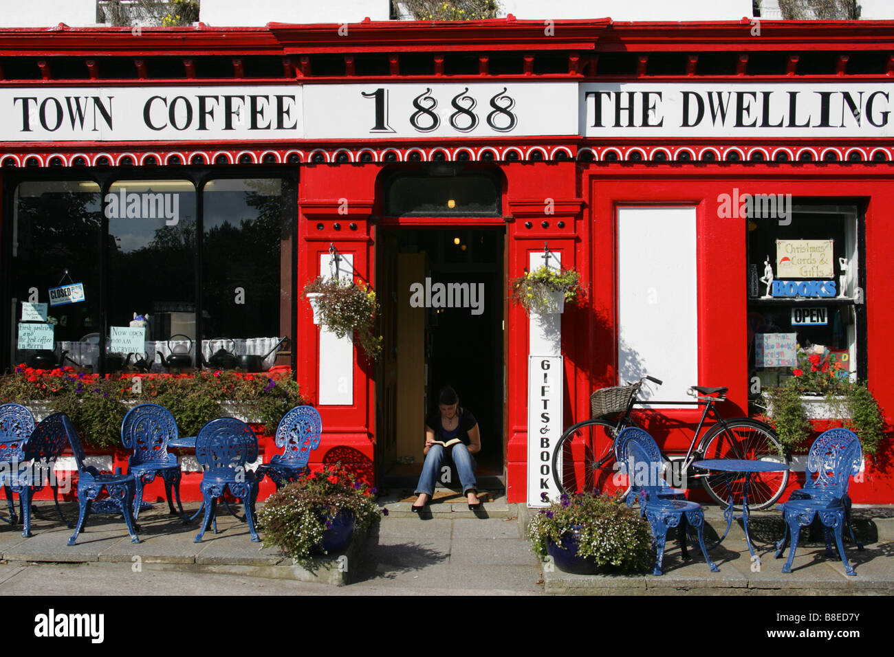 Ireland Kerry Ring of Kerry Valencia Island coffee shop restaurant blue