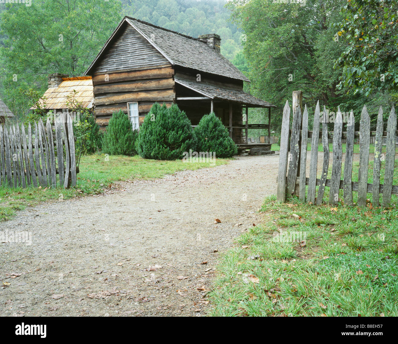North Carolina Historic Pioneer Farmstead In The Oconaluftee