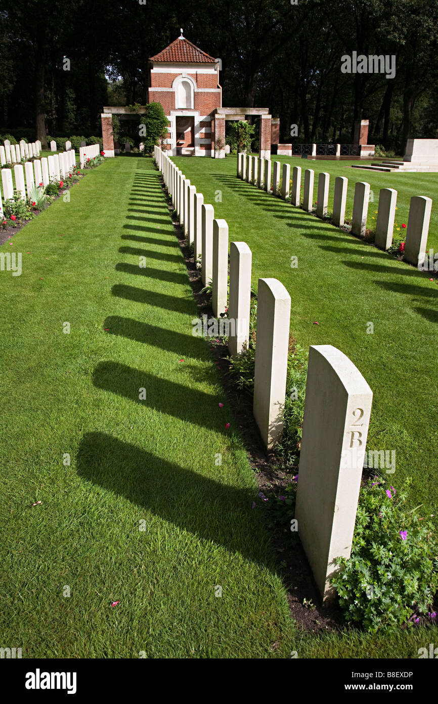 Rows of headstones in Commonwealth War Graves cemetery Arnhem Netherlands Stock Photo