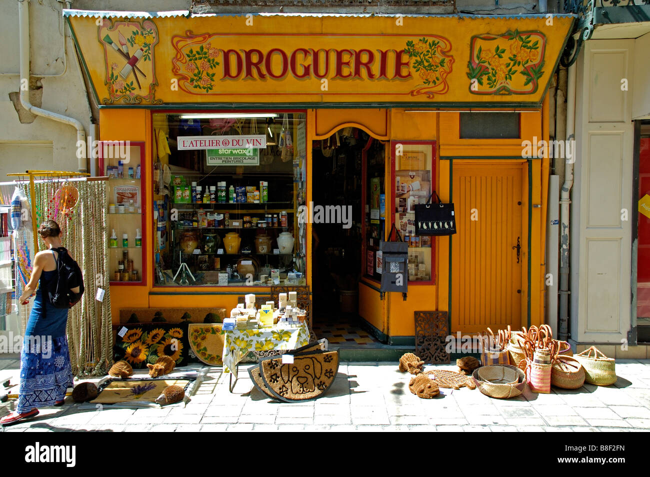 Colourful shop, City of Orange, Provence, France Stock Photo