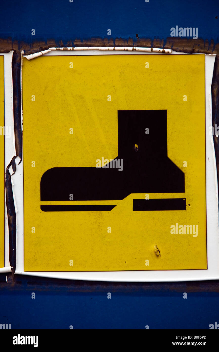 Boot Sprayer Sign Safety Boot Sign High Resolution Stock Photography and Images - Alamy