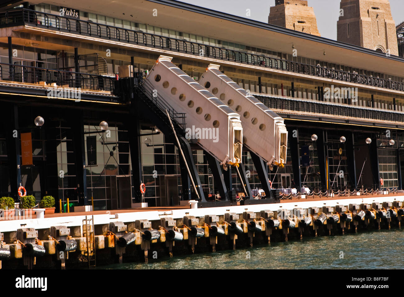 overseas-passenger-terminal-stock-photo-alamy