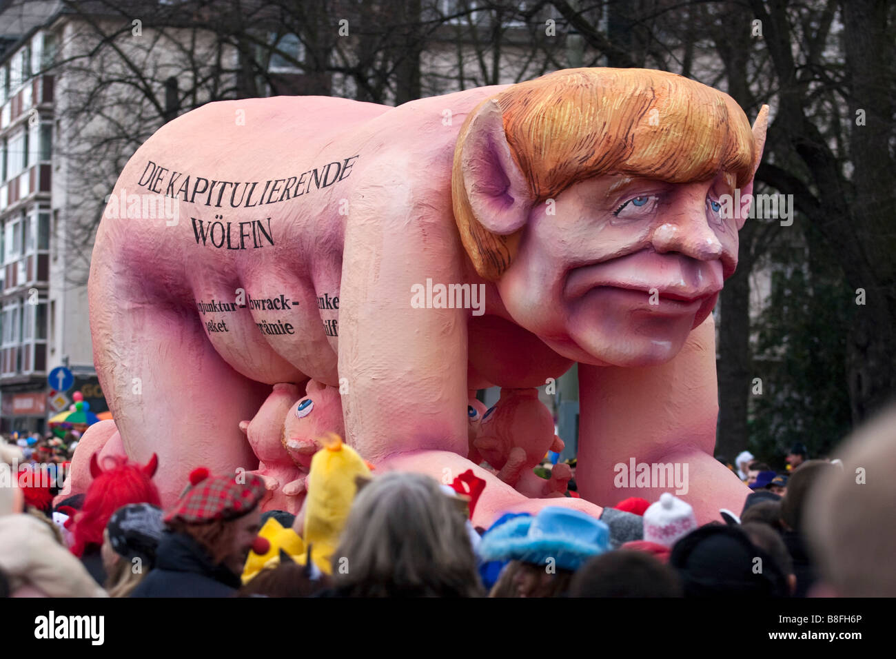 Αποτέλεσμα εικόνας για trump as an elephant in german carnival