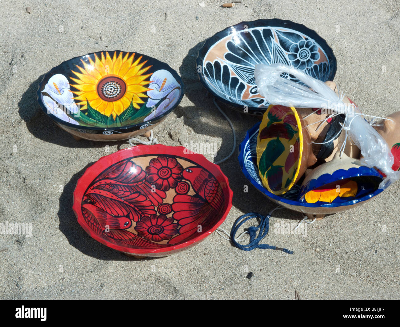 Mexican ceramic bowls hi-res stock photography and images - Alamy