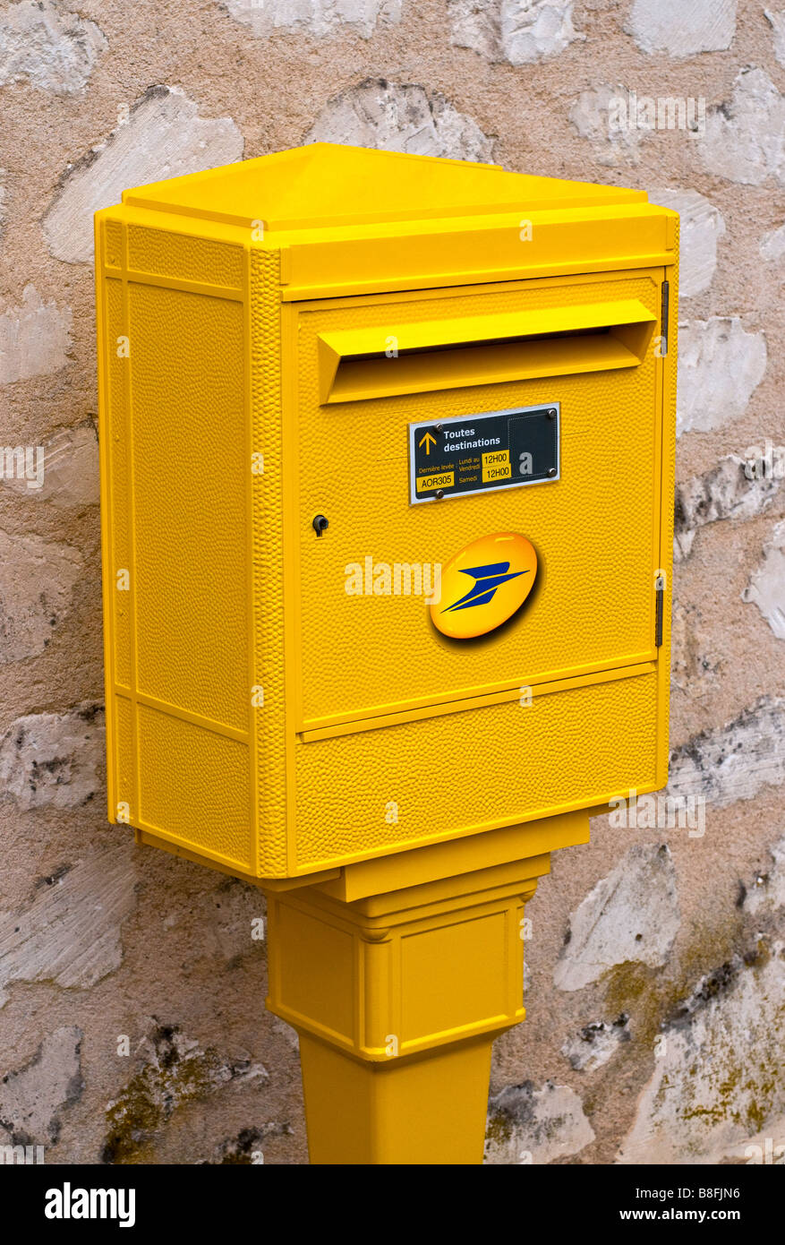 Letter box france hi-res stock photography and images - Alamy