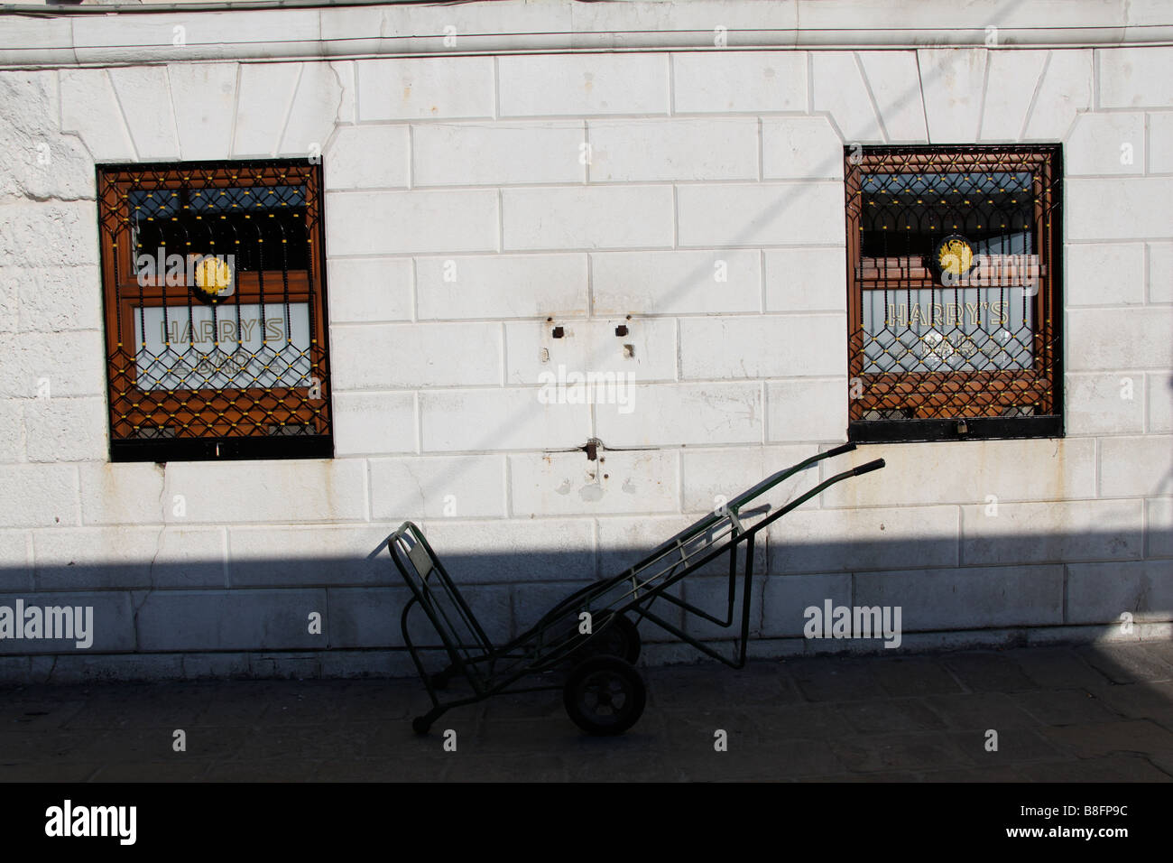 Venice Harrys Bar Stock Photo - Alamy