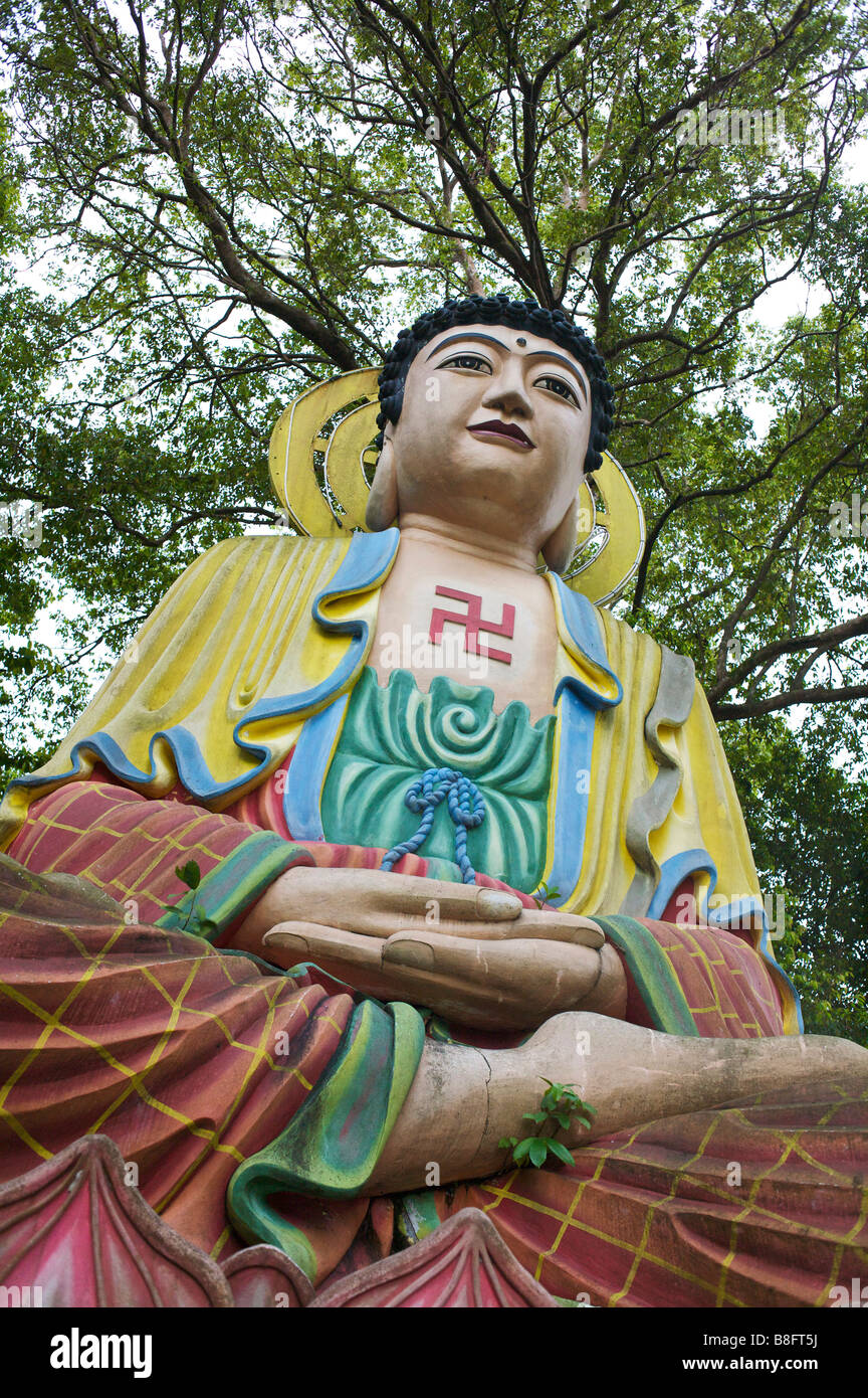 Chinese buddhist statue Senggarang Tanjung pinang Stock Photo Alamy