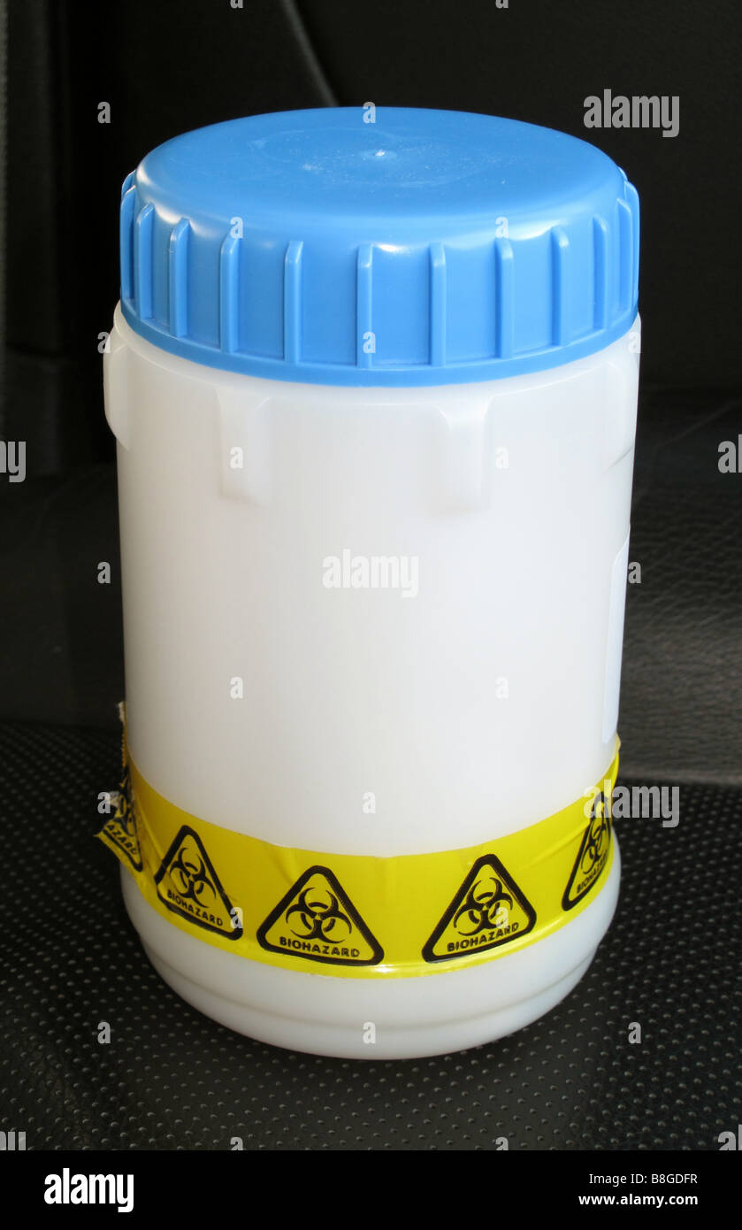 Biohazard container nurse hi-res stock photography and images - Alamy