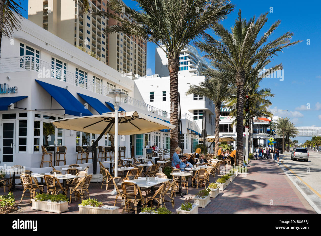 Fort Ft. Lauderdale Florida,Sunrise,Sawgrass Mills mall,food  court,tables,families,restaurant restaurants food dining cafe  cafes,FL181222029 Stock Photo - Alamy