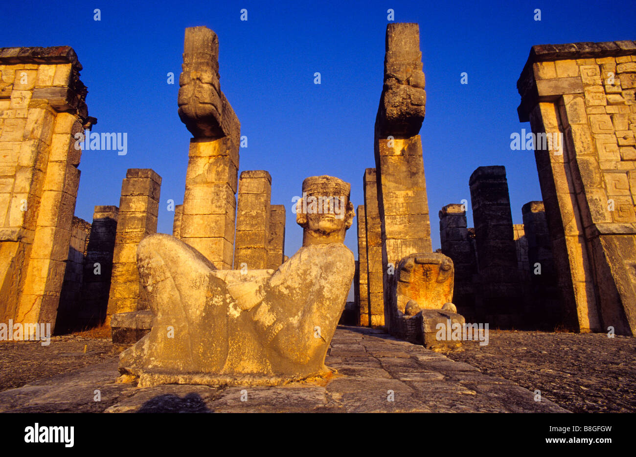 Chac Mool Mayan Rain God Statue Temple Of The Warriors Chichén Itzá ...