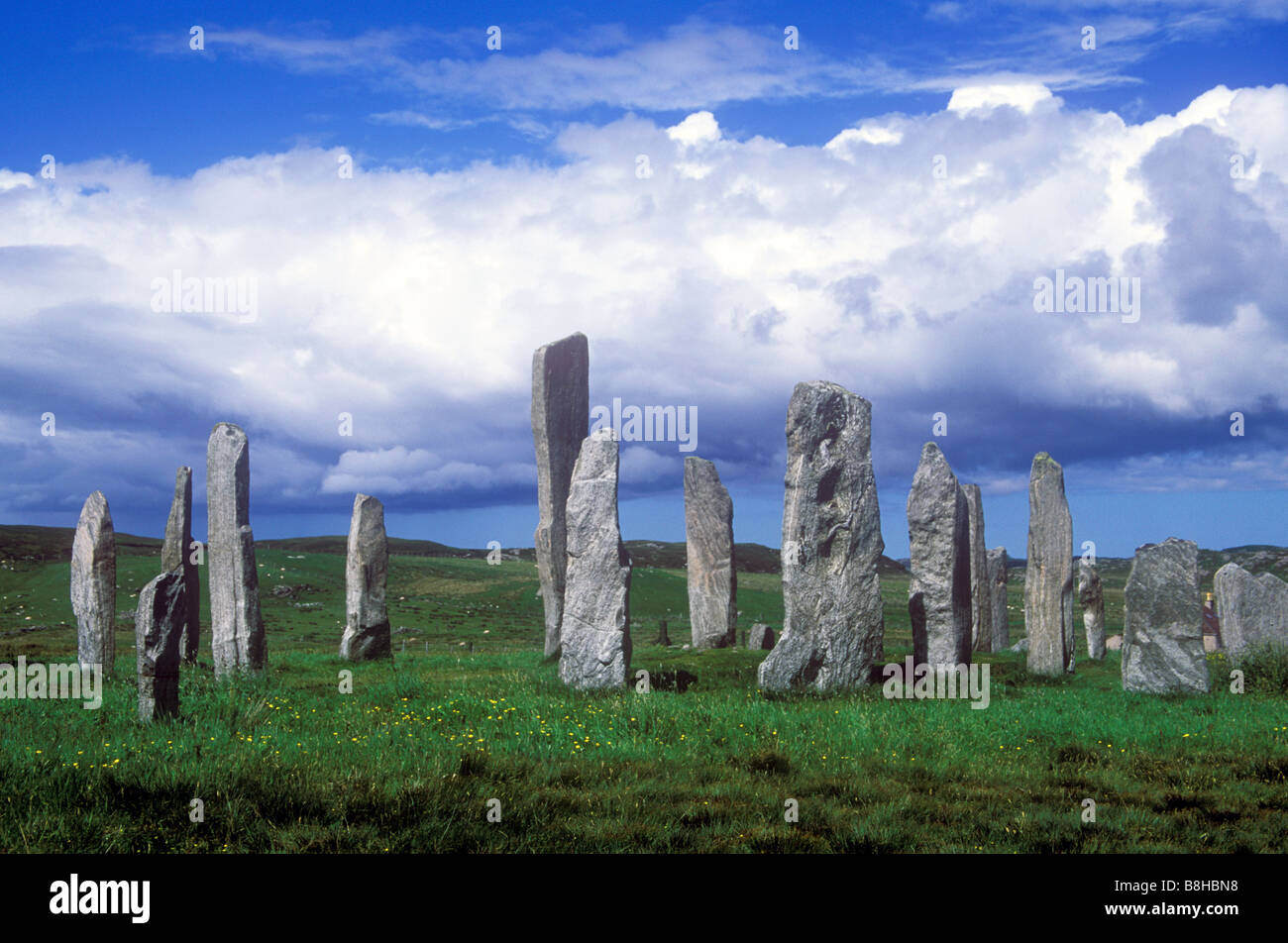 Callanish - Ancient standing stones said to of stood for over 3500 ...