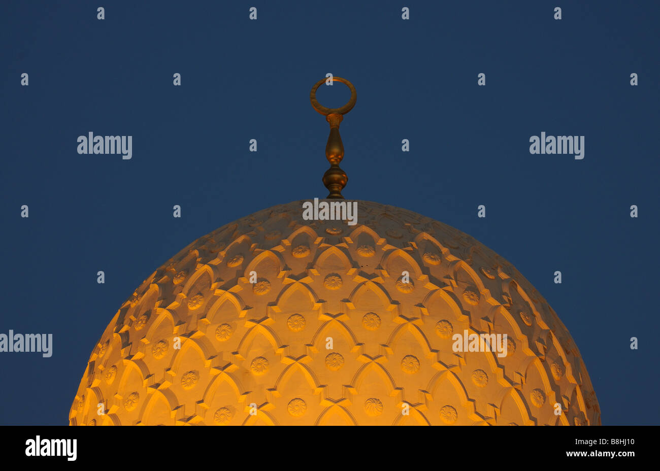 Cupola of the Jumeirah Mosque in Dubai Stock Photo Alamy