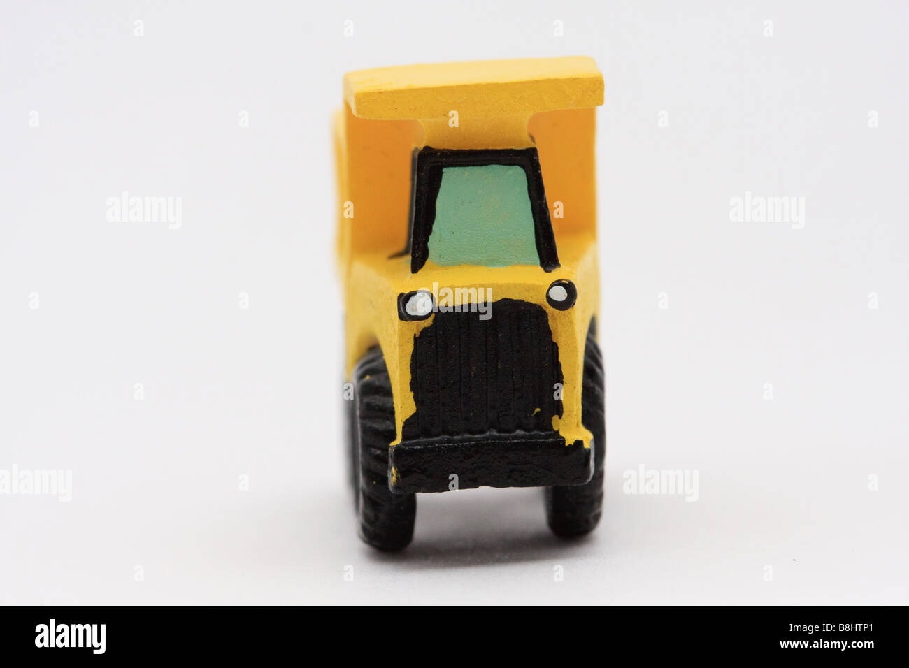 Yellow dump truck Stock Photo - Alamy