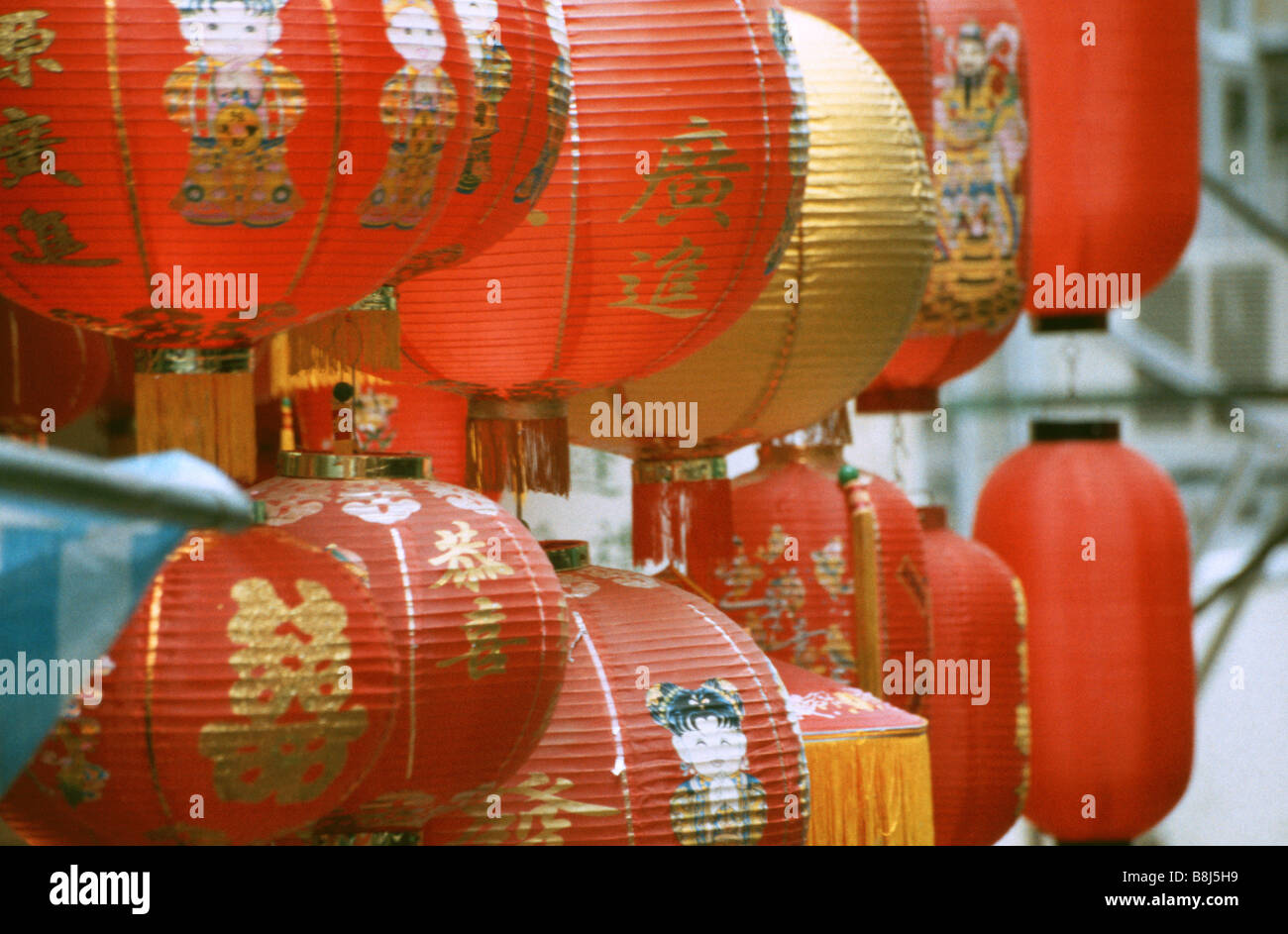 red chinese lanterns for sale