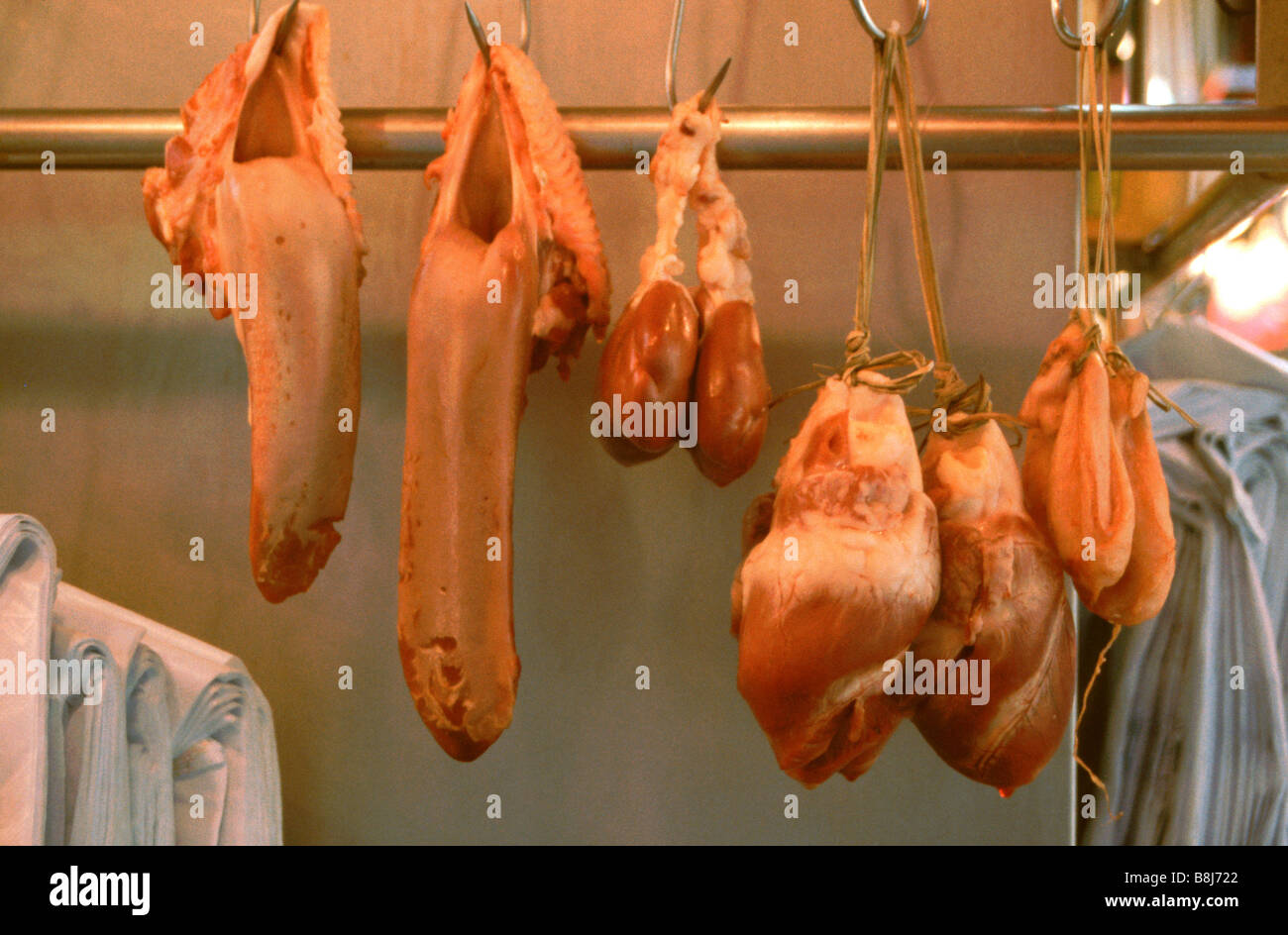 Animal testicles hi-res stock photography and images - Alamy