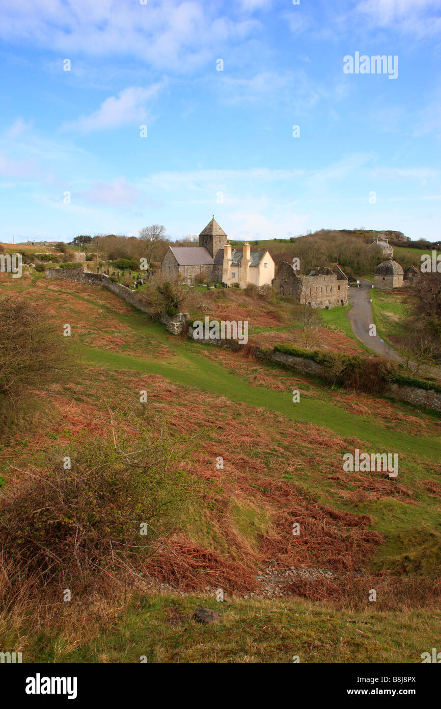 Church in distance hi-res stock photography and images - Alamy