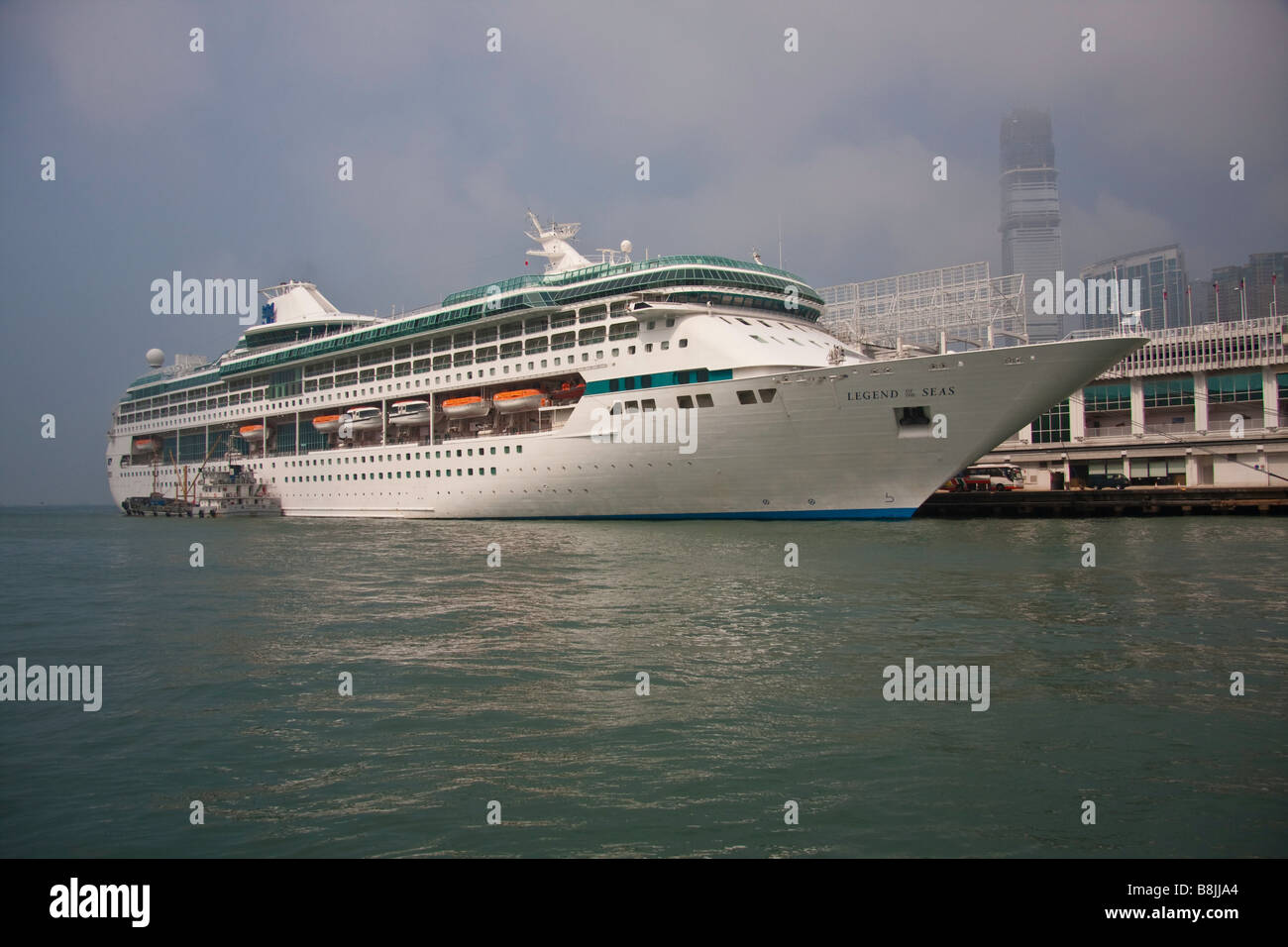 Royal caribbean cruise ship hong kong hi-res stock photography and ...