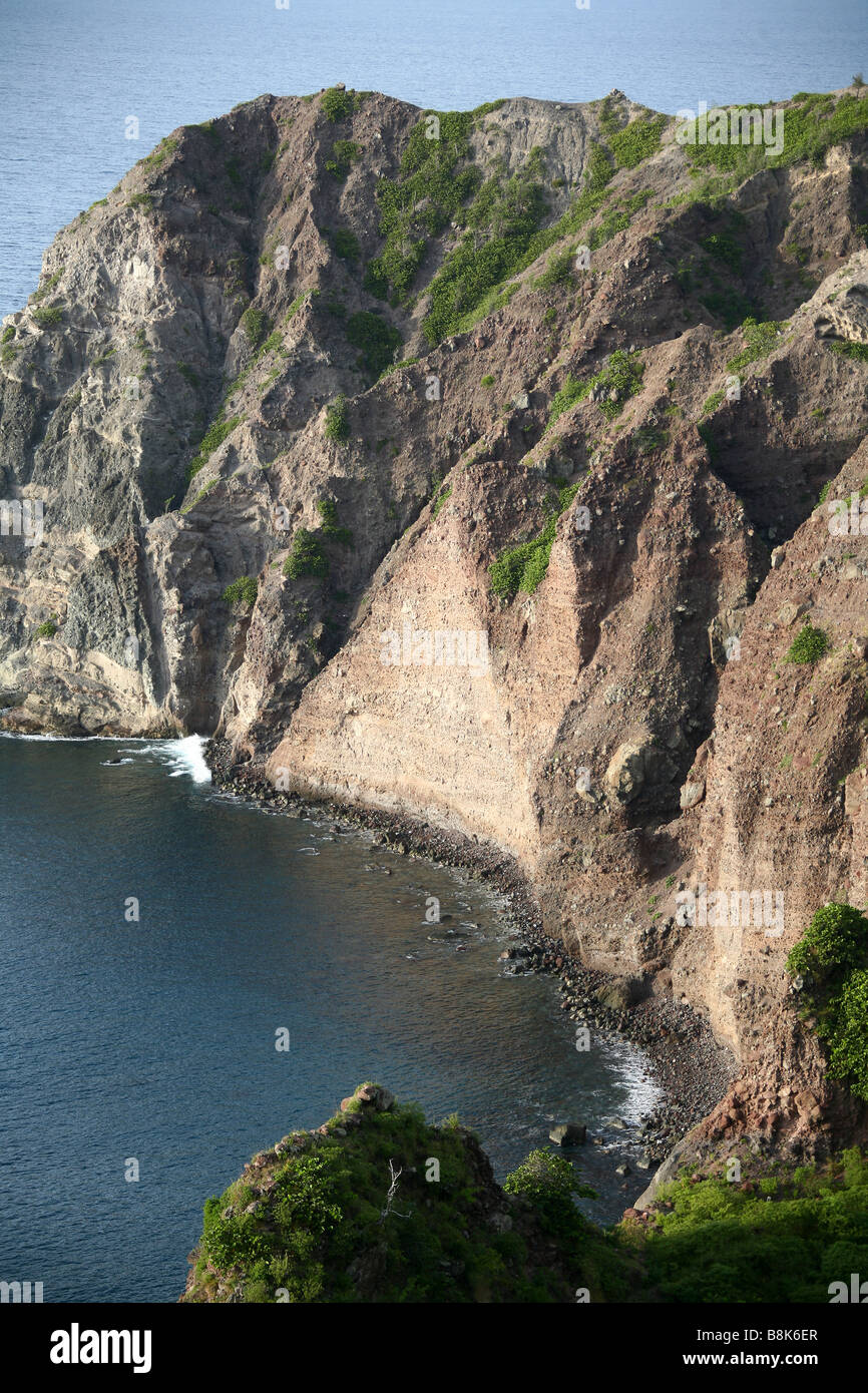 Saba Volcano Unspoiled queen of the caribbean hi-res stock photography and images ...