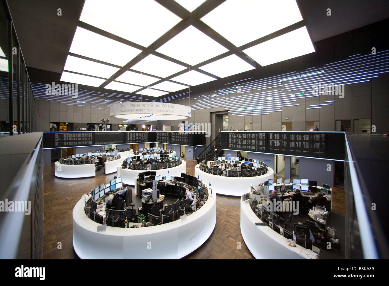 Trading floor of the Frankfurt Stock Exchange Stock Photo Alamy