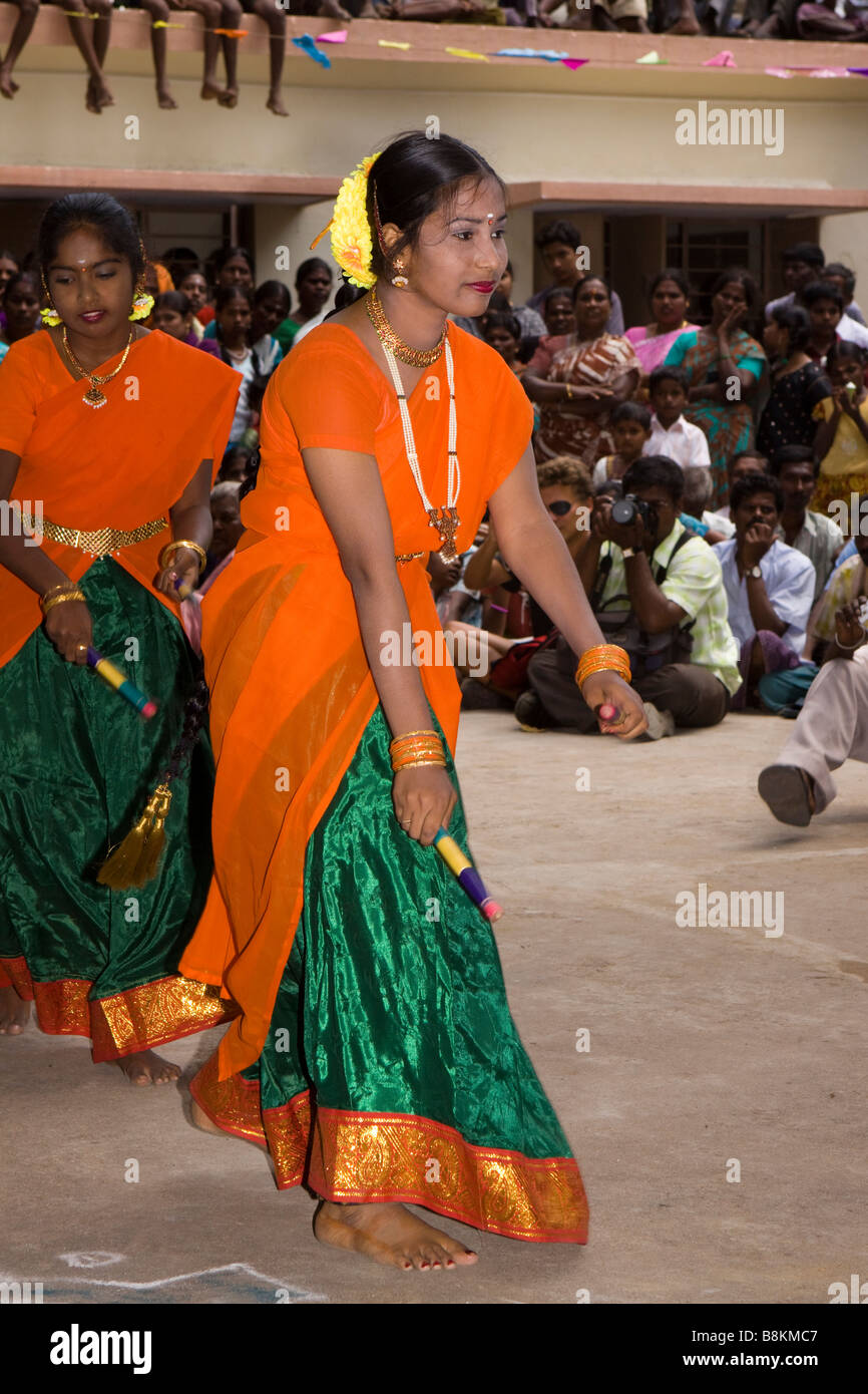 India Tamil Nadu Madurai Tidiyan village pongal celebrations female folk dancers performing Stock Photo