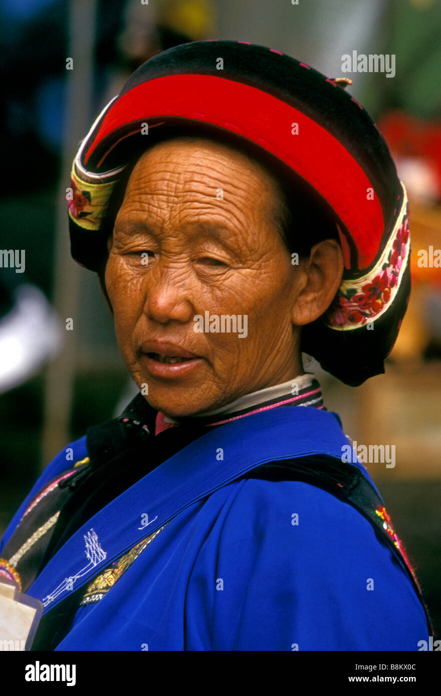 1, one, Chinese woman, Sani woman, Sani people, ethnic group, ethnic minority, Shilin Stone Forest, Stone Forest, Shilin, Yunnan Province, China, Asia Stock Photo