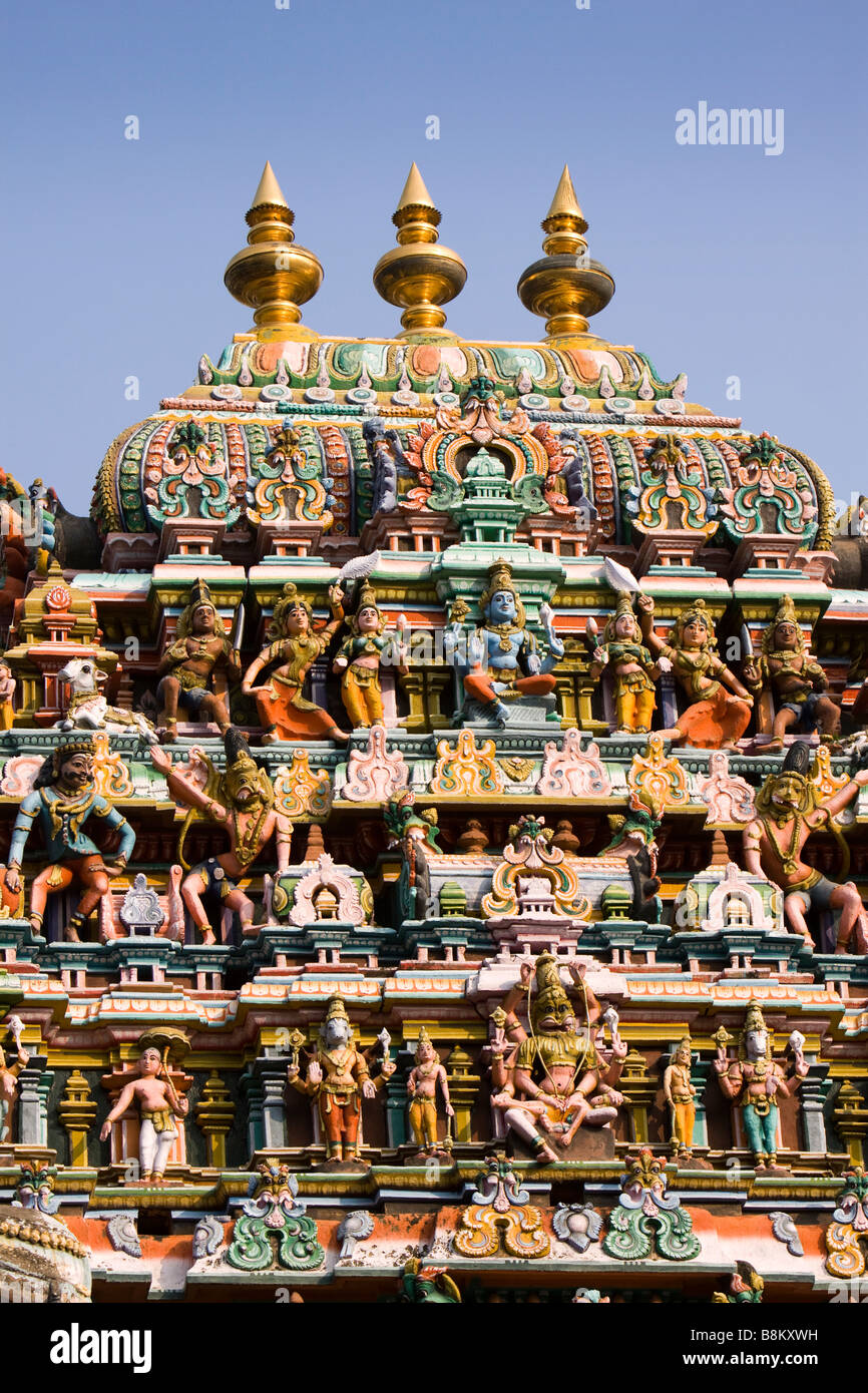 India Tamil Nadu Tiruvannamalai Arunachaleswar temple colourful rooftop gopuram Stock Photo