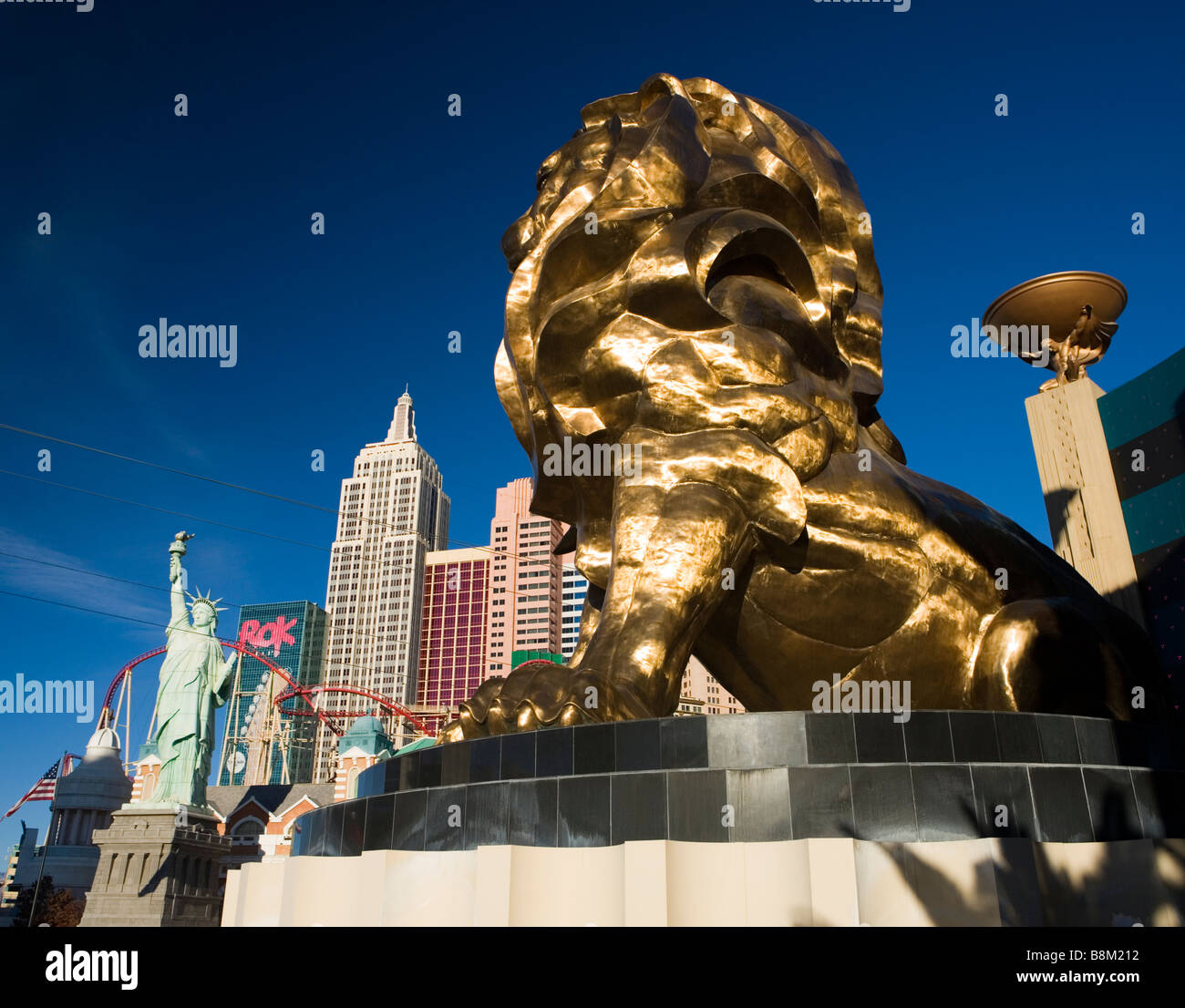 Lion from MGM Casino Looking out over the New York, New York hotel on the Las Vegas strip, Nevada, USA Stock Photo