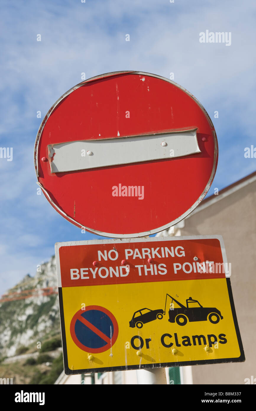 Catalan Bay Gibraltar Sign in street No Entry No Parking Or Clamps Stock Photo
