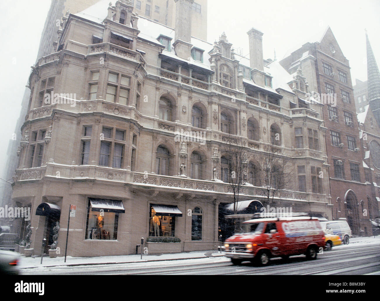 New York Ralph Lauren flagship store building. Gertrude Rhinelander Waldo  House (Mansion) on Madison Avenue in a snowstorm in New York City. USA  Stock Photo - Alamy